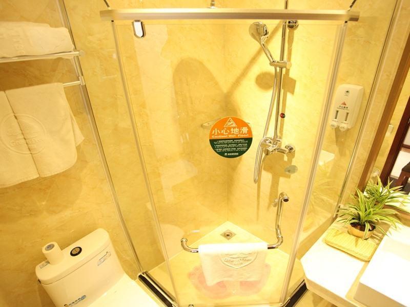 Сяоган: Greentree Inn Fuzhou Dongxiang County Longshan Exp
