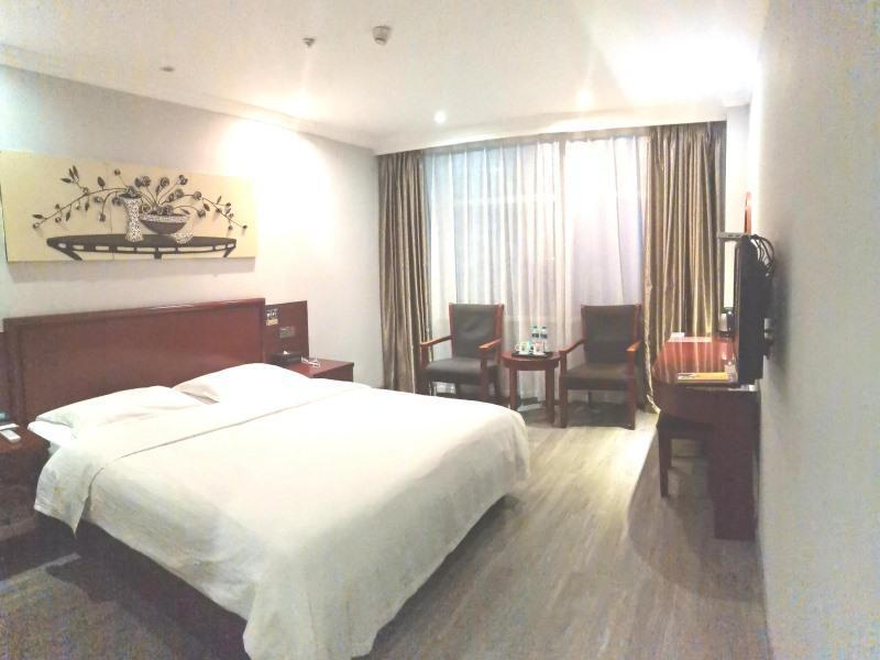 Сяоган: Greentree Inn Fuzhou Dongxiang County Longshan Exp