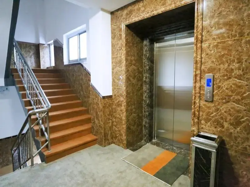 Синьчжоу: Shell Xinzhou Xinfu District Railway Station Hotel