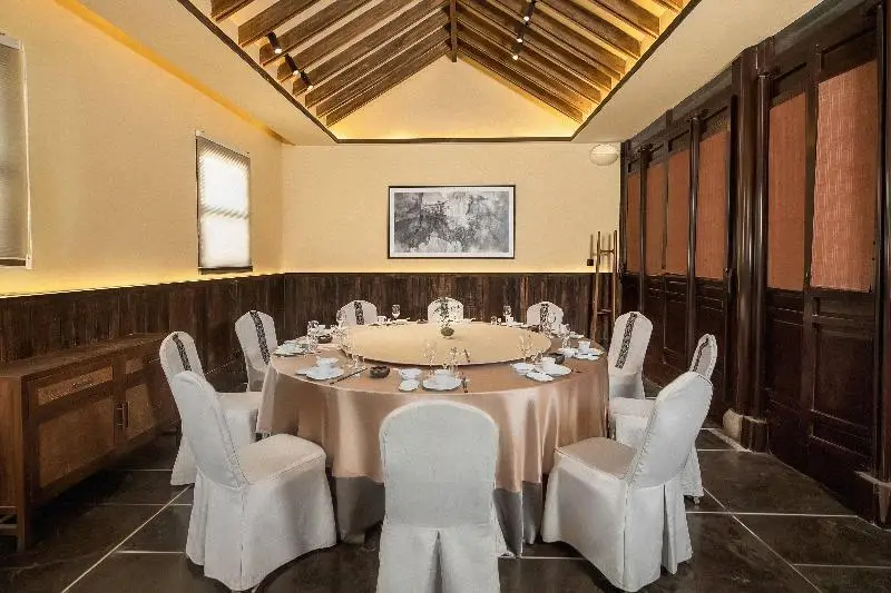 Сюйчжоу: Blossom Hill Hotel Xuzhou Huilongwo