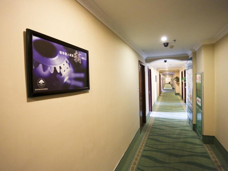 GreenTree Inn Zhenjiang Yidu Buiding — фото 1