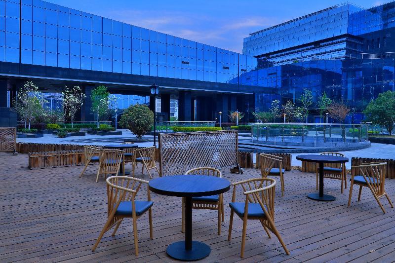 Чжэньцзян: Crystal Orange Hotel Zhenjiang Logistics Building