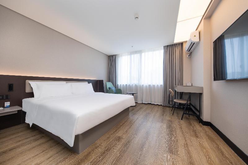 Иу: Hanting Hotel(Yiwu guojishangmao)