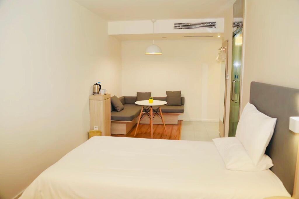Пекин: Hanting Hotel Beijing West Railway Station North Square Center