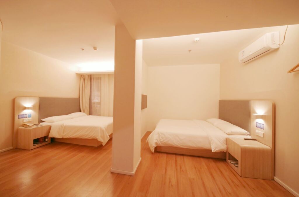 Пекин: Hanting Hotel Beijing West Railway Station North Square Center