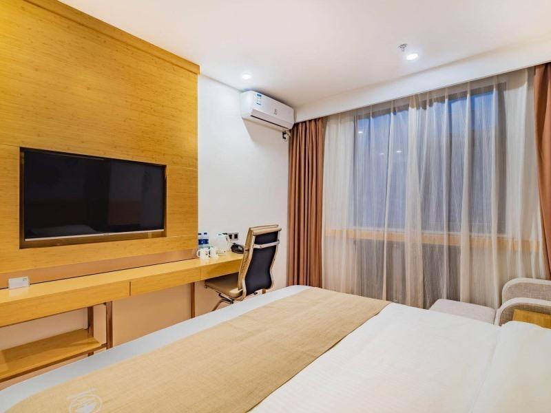 Пекин: GreenTree Inn Beijing Daxing District Huangcun West Street Metro Station