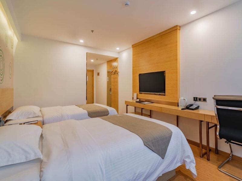 Пекин: GreenTree Inn Beijing Daxing District Huangcun West Street Metro Station