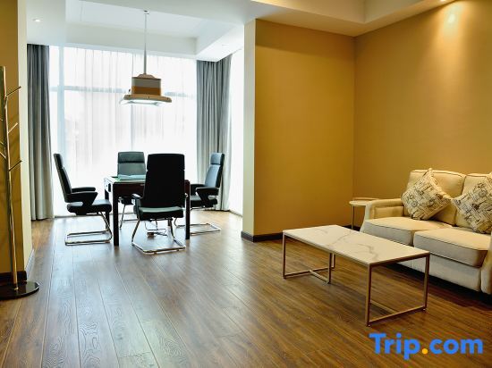 Чжэнчжоу: Madison Hotel Zhengzhou Erqi Plaza