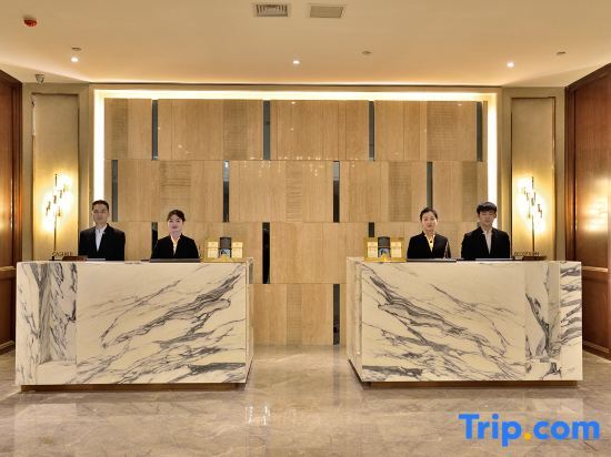 Madison Hotel Zhengzhou Erqi Plaza — фото 1