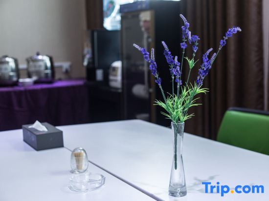 Чжоукоу: Thank Inn Hotel (Zhoukou Chuanhui District Hongxing Meikailong Branch)
