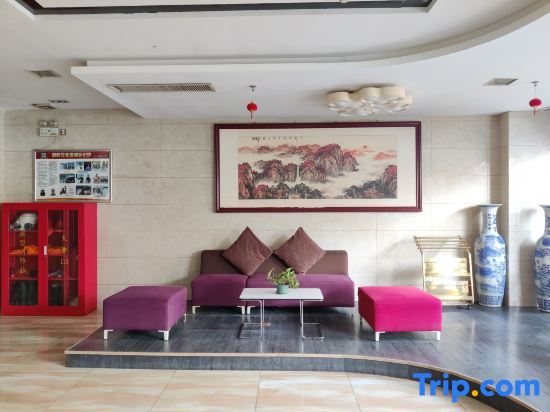 Чжоукоу: Thank Inn Hotel (Zhoukou Chuanhui District Hongxing Meikailong Branch)