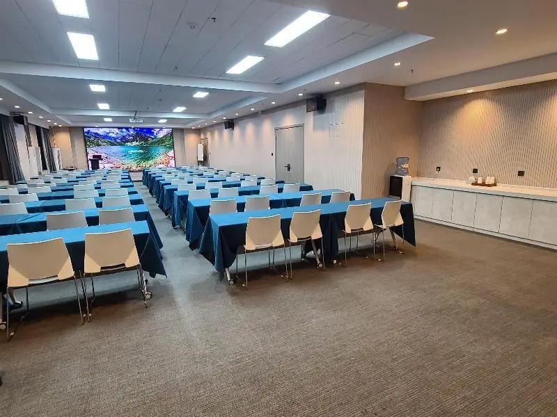 Чжэнчжоу: Hanting Premium(Xinyi Road, Zhengzhou East Railway
