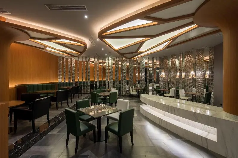 Тяньцзинь: Crystal Orange Hotel Tianjin Jinghai Dongfanghong