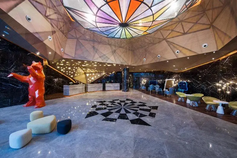 Тяньцзинь: Crystal Orange Hotel Tianjin Jinghai Dongfanghong
