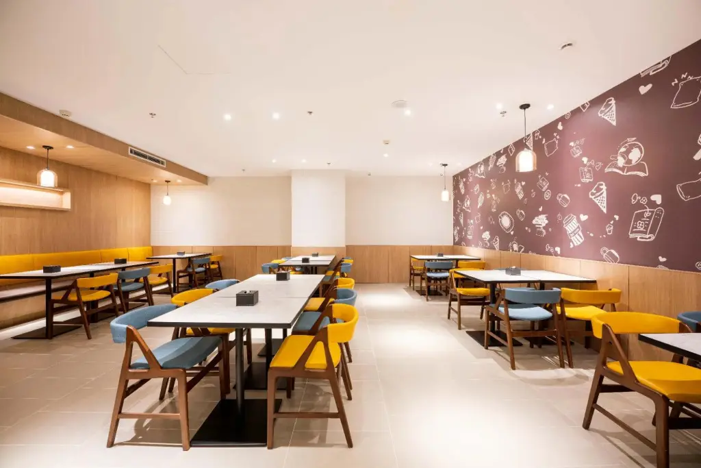 Далянь: Hanting Premium Hotel Dalian Gaoxin Wanda Plaza