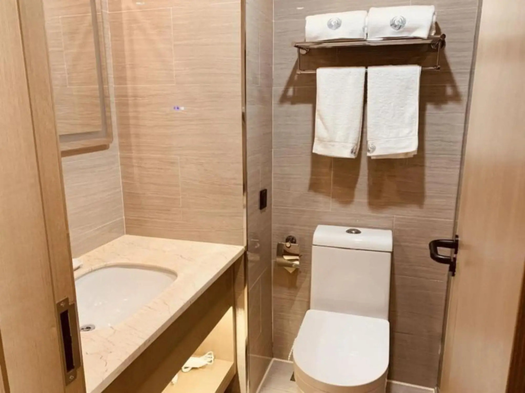 Байчэн: GreenTree Inn Baicheng Taobei Railway Station Hote