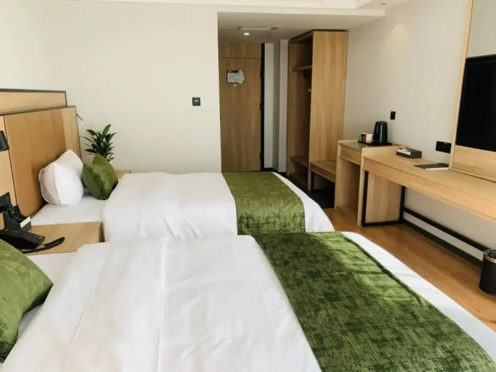 Байчэн: GreenTree Inn Baicheng Taobei Railway Station Hote