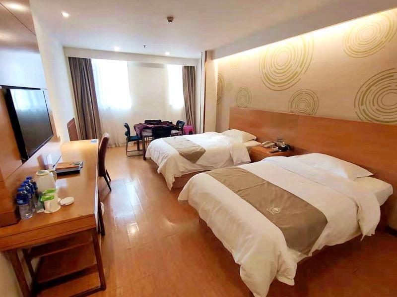 Фучжоу: GreenTree Inn Fuzhou Gandong Bridge Express Hotel