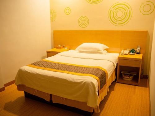 Гуши: GreenTree Inn Xinyang Gushi County Yucheng Avenue Express Hotel