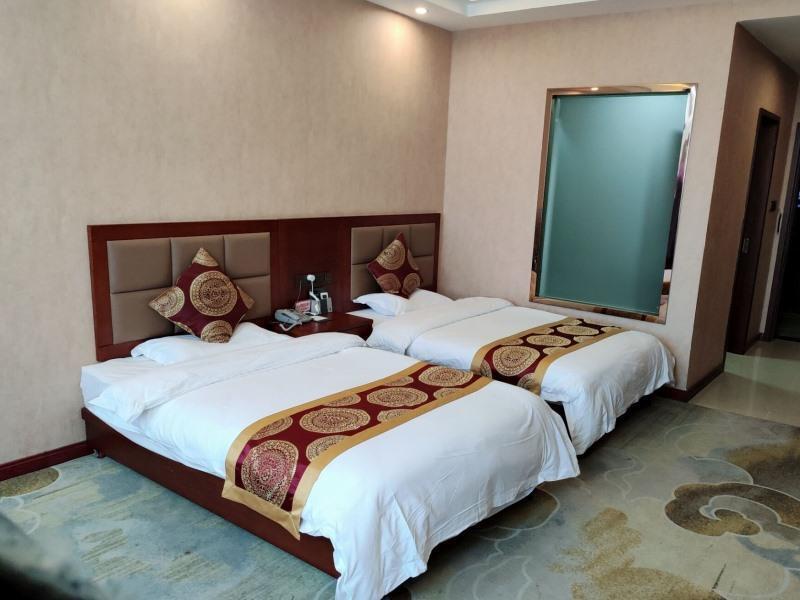 Карабура: Greentree Alliance Hotel Xinjiang Tacheng Yumin Co
