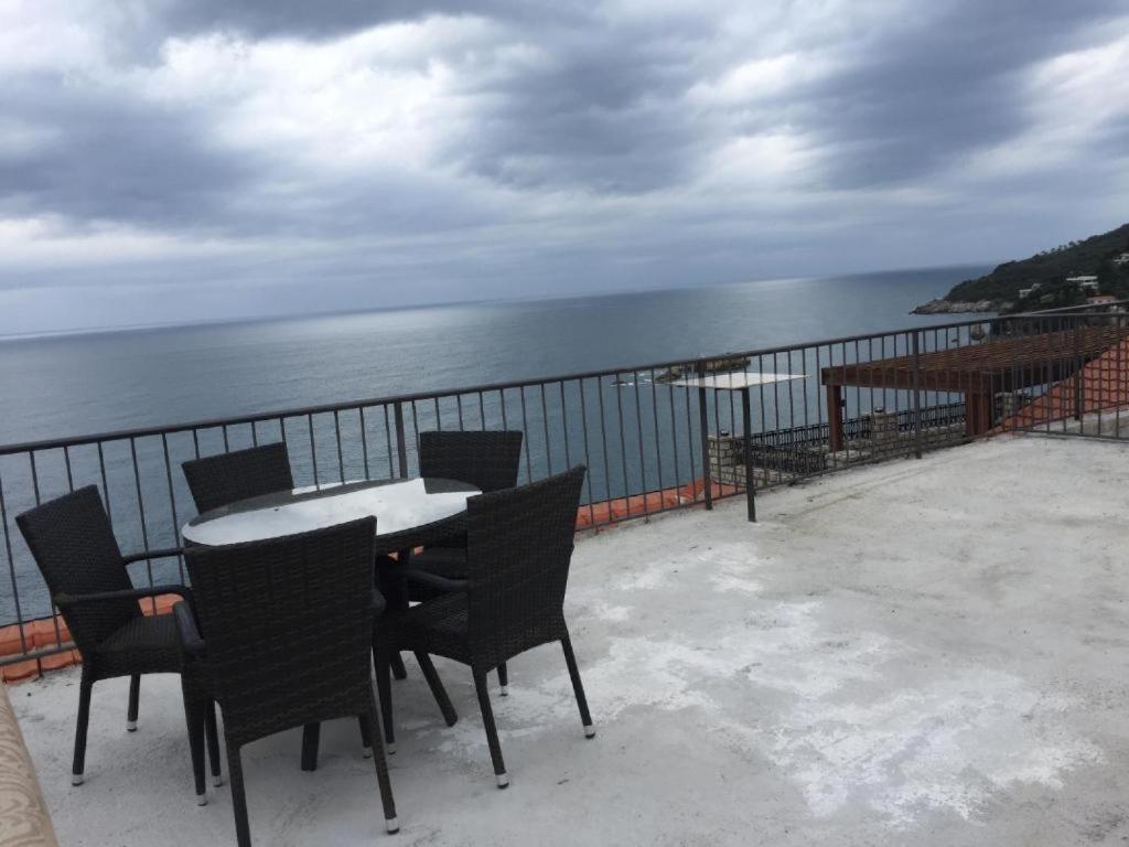 Ульцинь: Studio Flat By The Sea In Montenegro