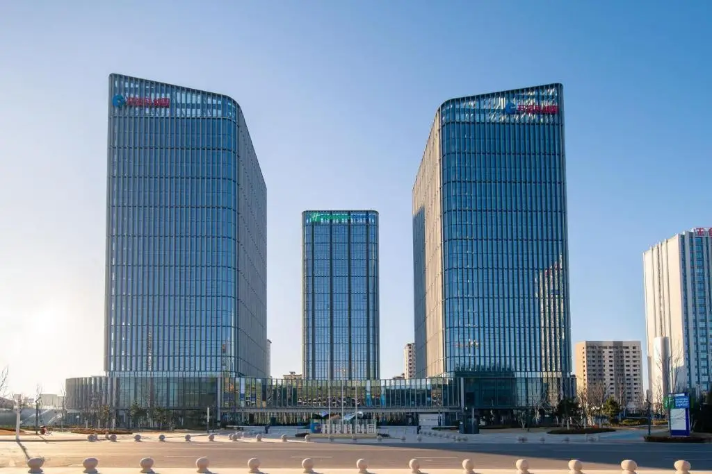 Holiday Inn Express Qingdao Northern West Coast, an IHG Hotel — фото 1