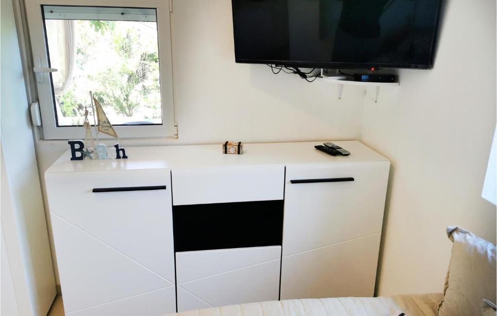 Бусат: Beautiful apartment in Utjeha with WiFi