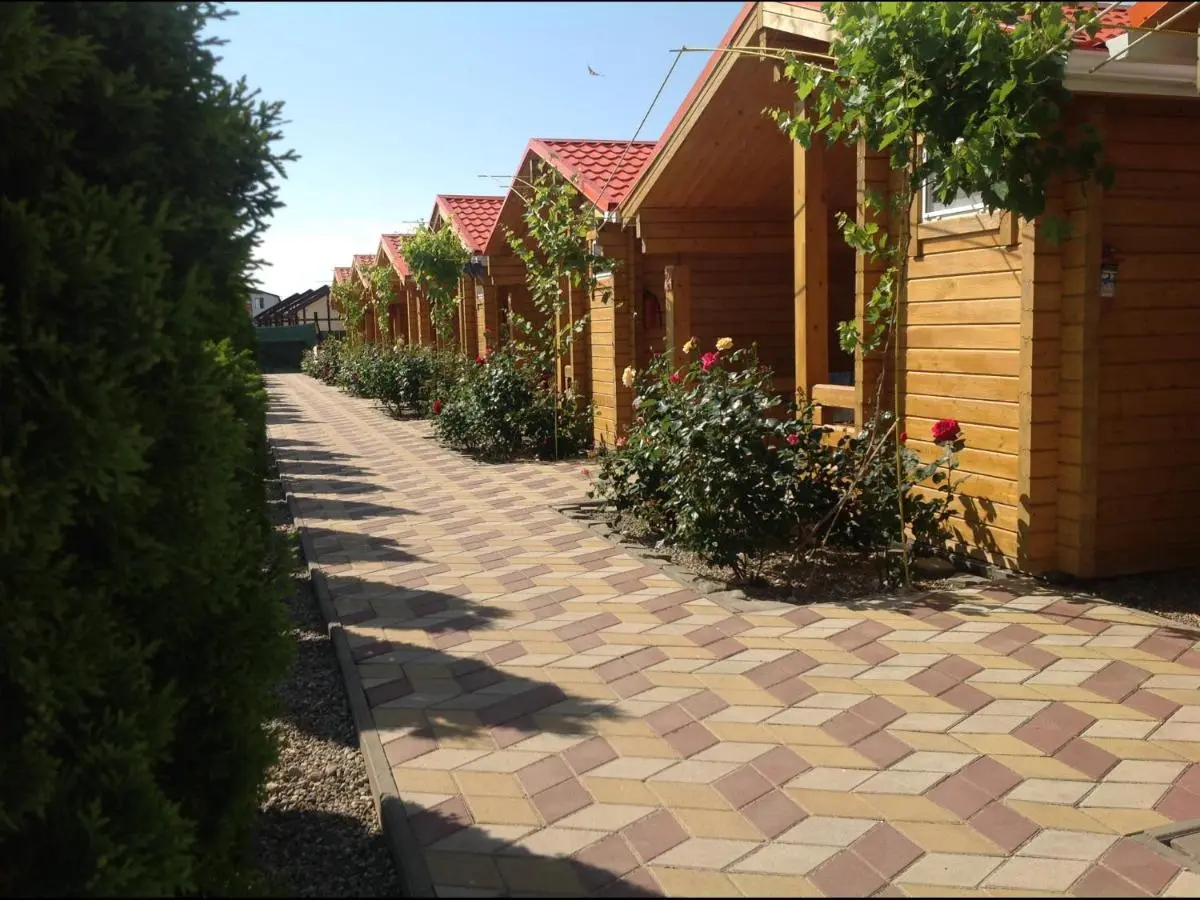 Кучугуры: Holiday home Patio Azov