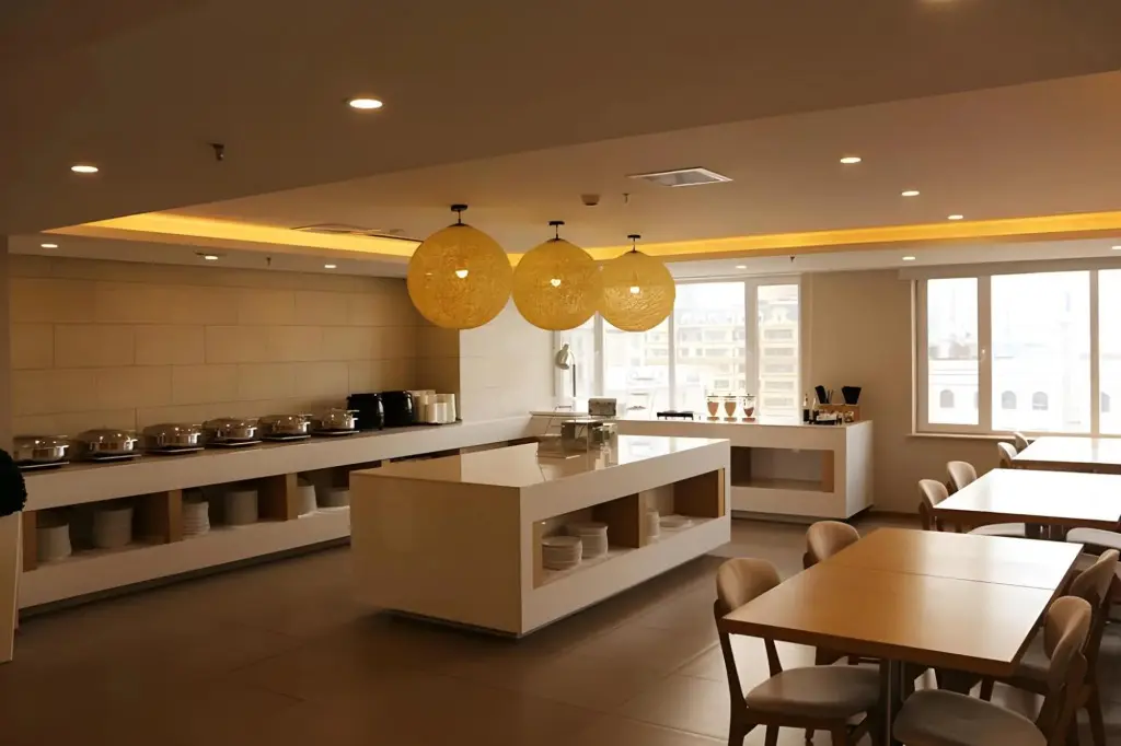 Харбин: Ji Hotel (Harbin Central Street, Saint Sophia Cath