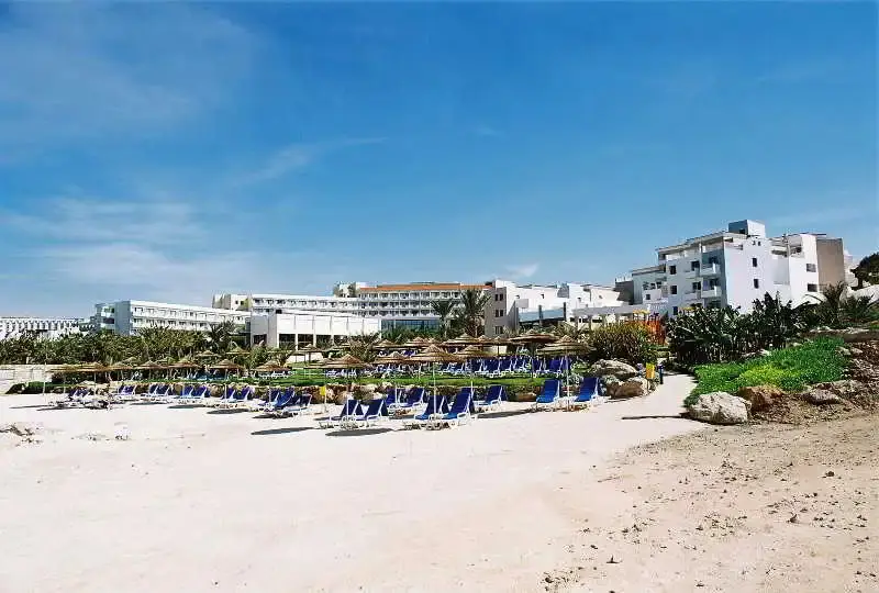 Хлорака: St. George Gardens Hotel Suites
