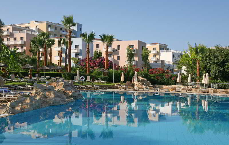 Хлорака: St. George Gardens Hotel Suites