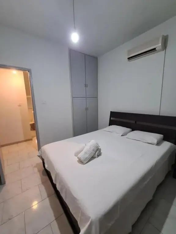 Полис Хрисохус: Mecasa House 2