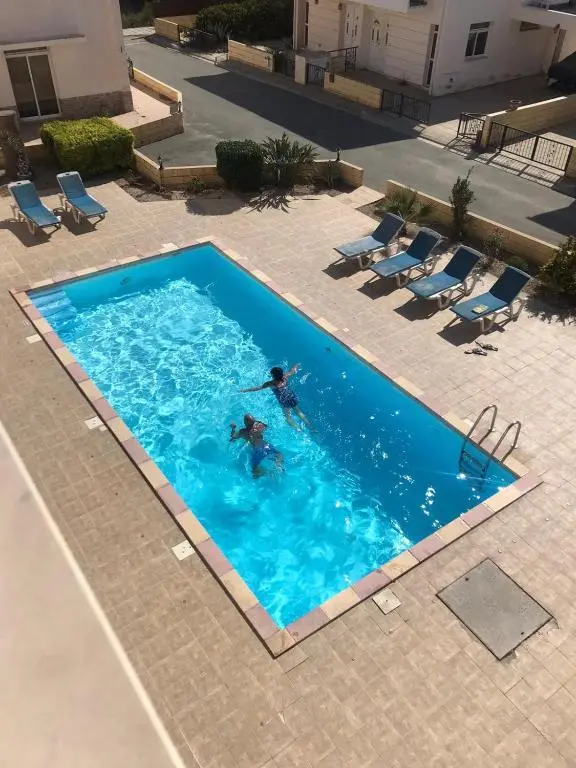 Лекара: Victoria Court 201