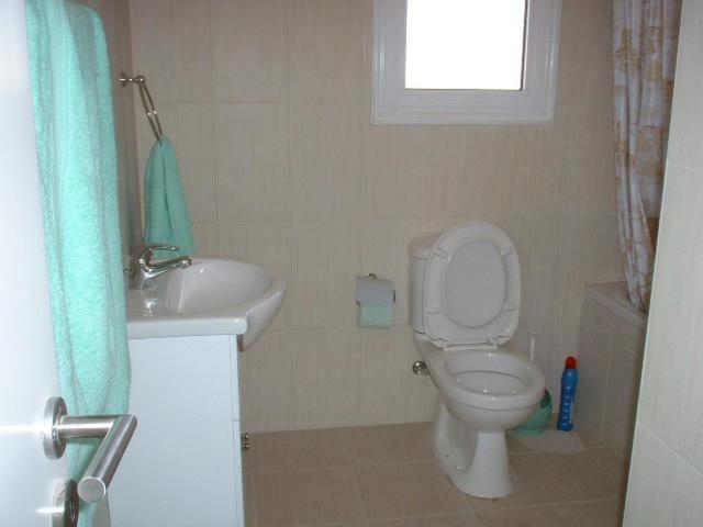 Лекара: Larnaca, Pervolia 1 bedroom seaside apartment