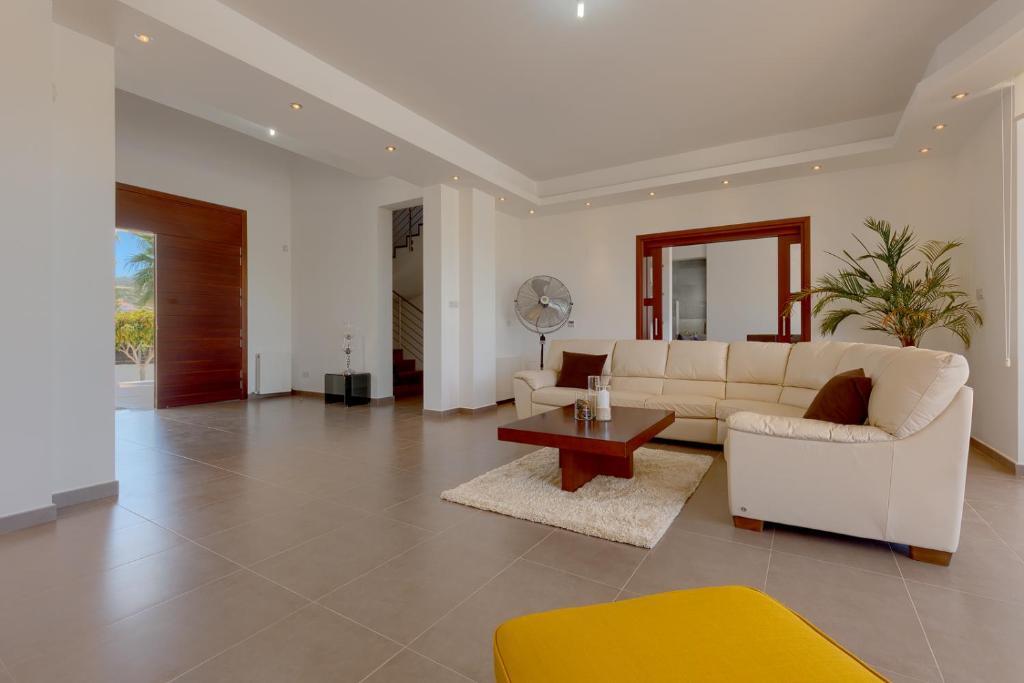 Пейя: The Majestic Residence