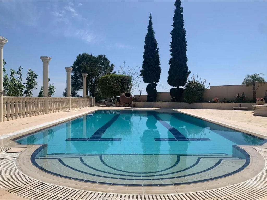 Лимассол: Breath-Taking Studio on Hill Top with Pool (Adults Only)
