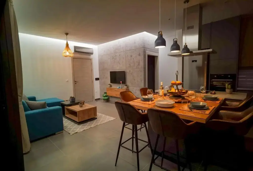 Айос-Атанасиос: Eagles Nest- 2BR stylish, free park, Netflix