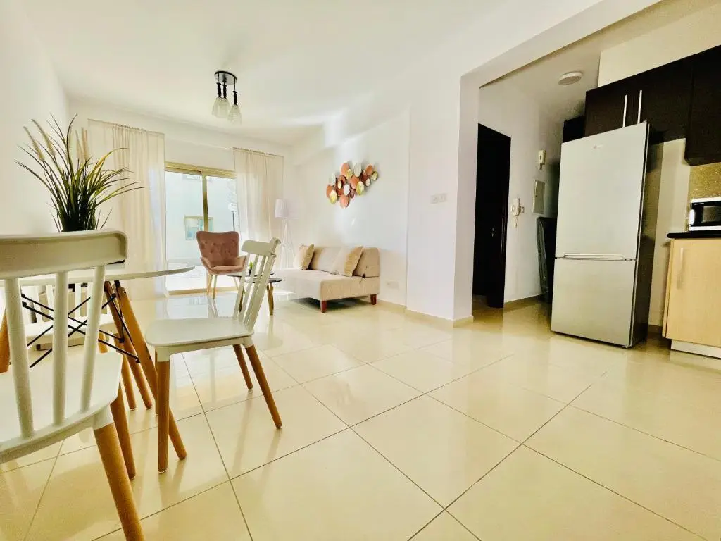 Пафос: Oracle 1 bedroom A1-002