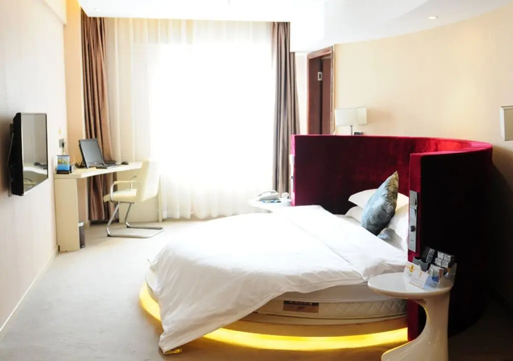 Гуанчжоу: Super 8 Hotel Guangzhou Baiyun Avenue North Metro Station