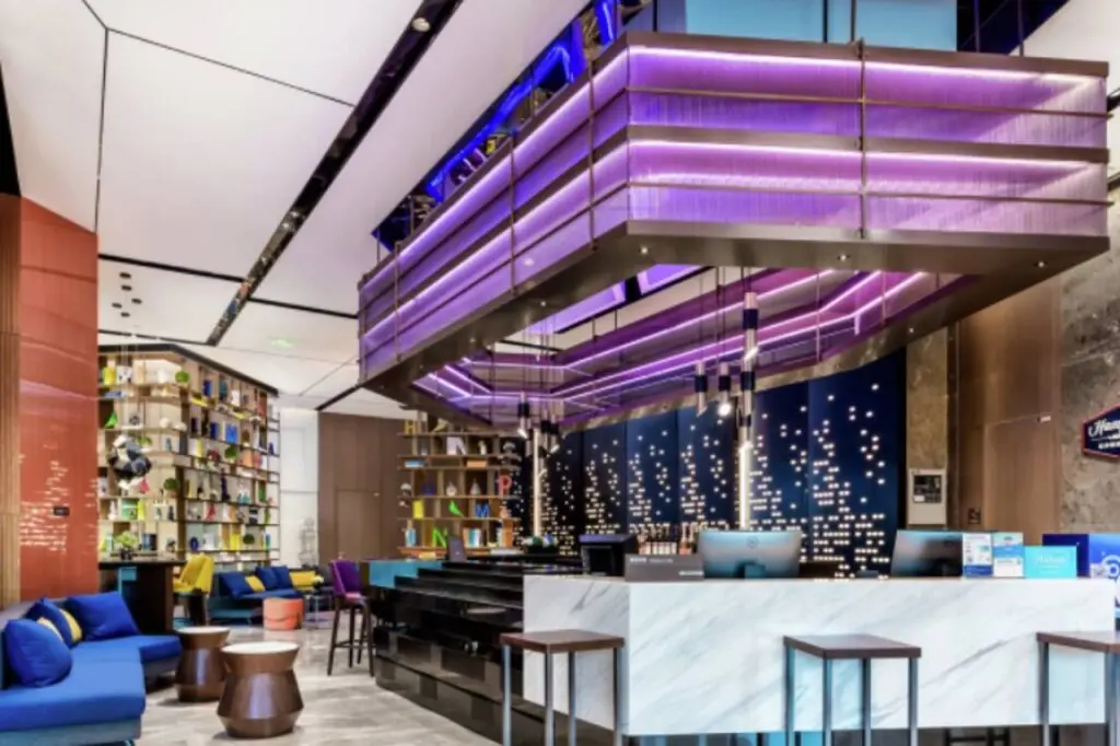 Пекин: Hampton by Hilton Beijing Daxing Flower of The World