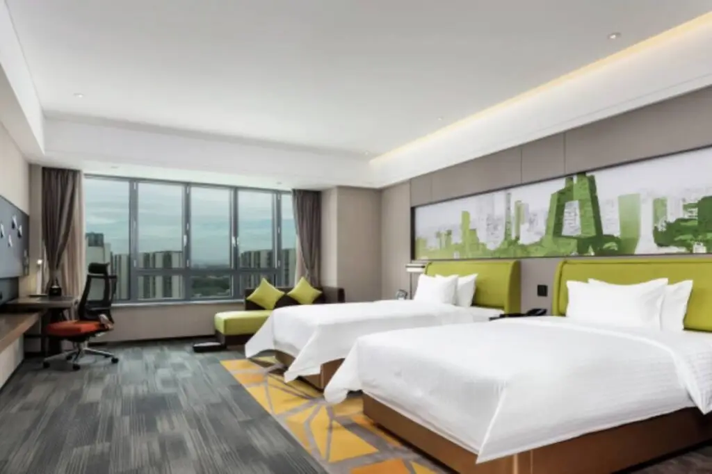 Пекин: Hampton by Hilton Beijing Daxing Flower of The World