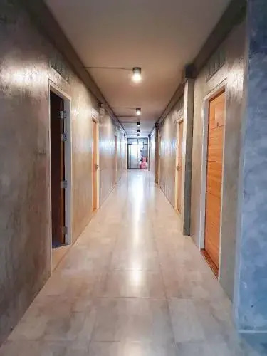 Бангтхорат: Sands Place Apartment and Hotel