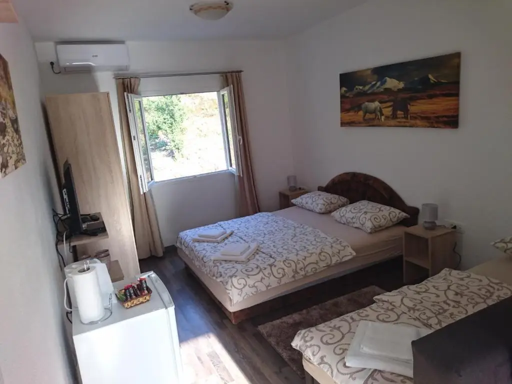 Вирпазар: Studio and winery Kalimut