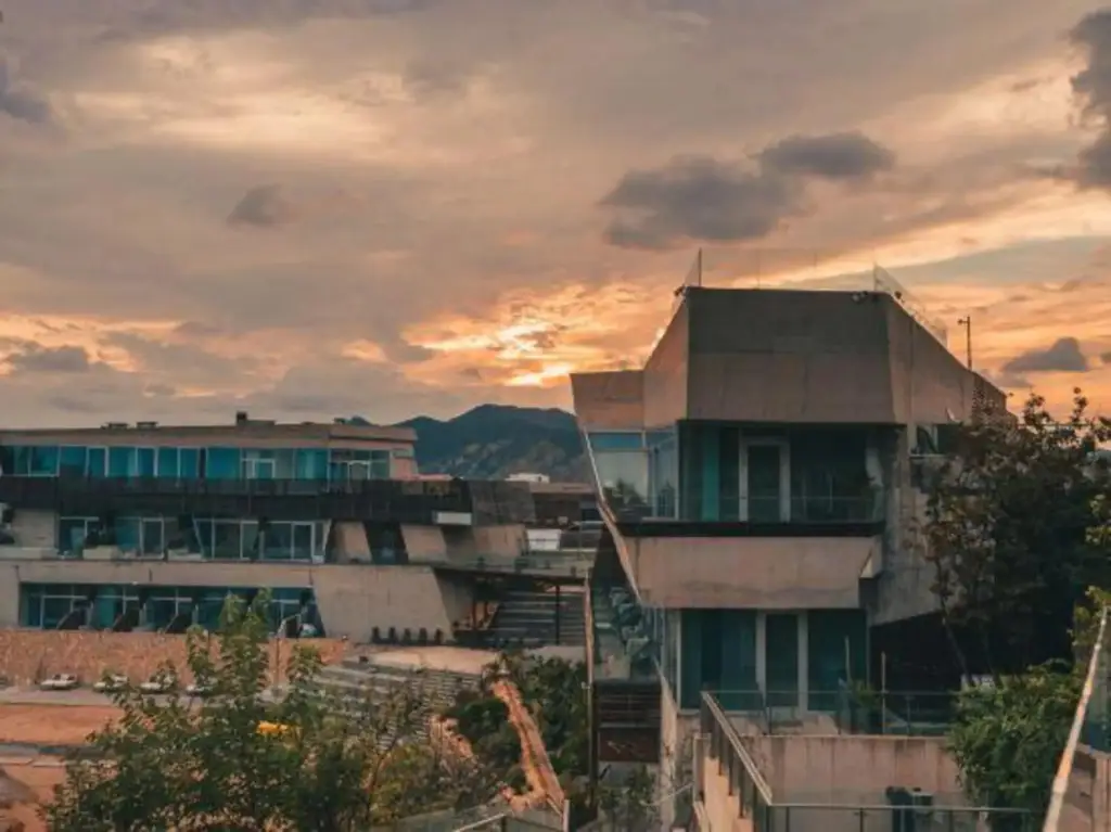 Dalian Sishi Jingyu Beach Resort Hotel — фото 1