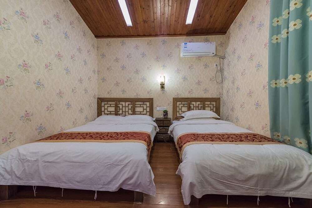 Чжанцзяцзе: Huayutang Inn