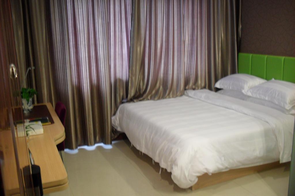 Яншо: Thank Inn Chain Hotel Guangxi Guilin West Yangshou Road