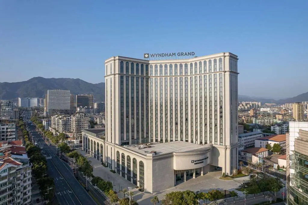 Лишуй: Wyndham Grand Lishui Downtown
