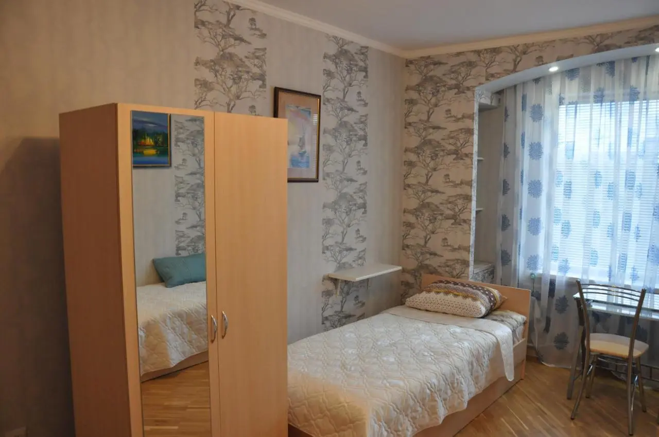 Краснодар: Apartment on Kubanka 3