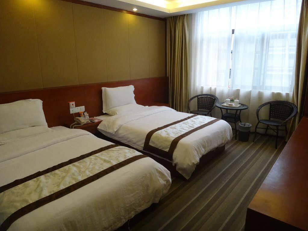Шэньчжэнь: HK Inns99 Hotel - Weipengcheng Branch