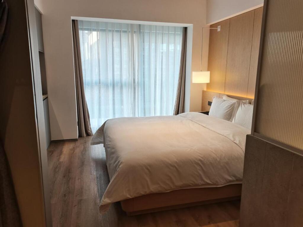 Чжэнчжоу: Zhengzhou East Railway Station Crossing Hotel